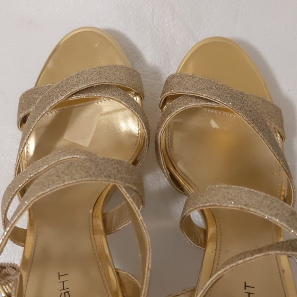 Fioni Night Gold Glitter Shoe - Picture 10 of 12